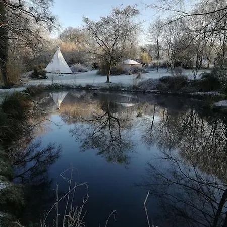 캠프장 Insolites De La Tellerie Vassy