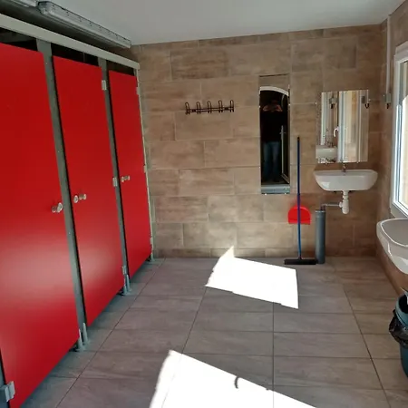 Insolites De La Tellerie 캠프장