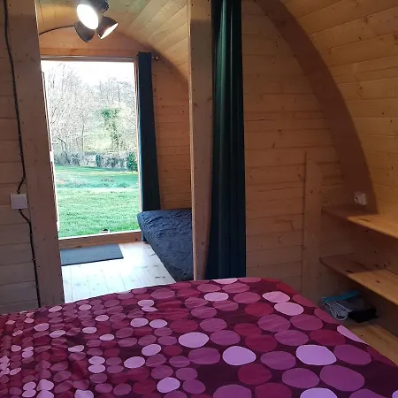 Insolites De La Tellerie 캠프장 *