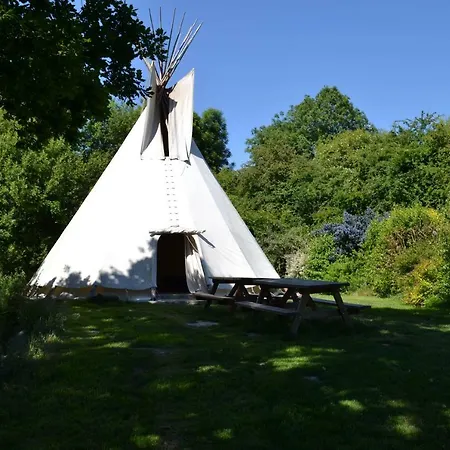 Insolites De La Tellerie 캠프장 *