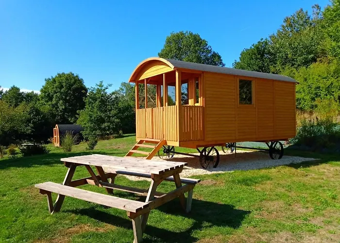 אתר קמפינג Insolites De La Tellerie Vassy