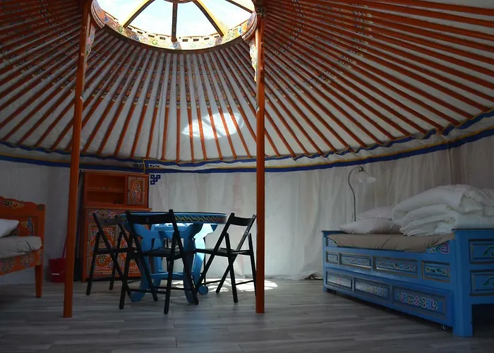 Insolites De La Tellerie אתר קמפינג